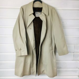 London Fog 3/4 length lined trenchcoat
